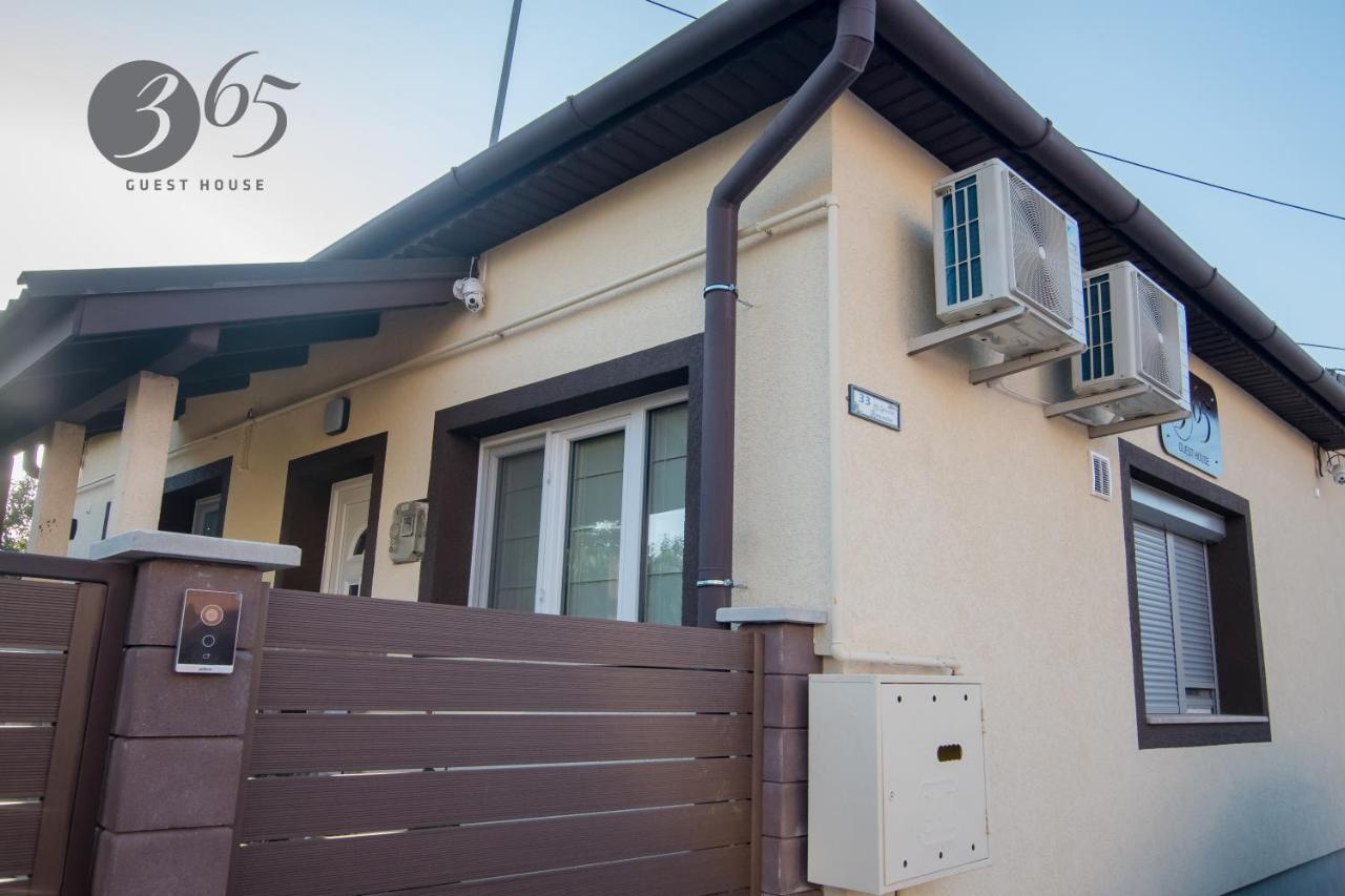 365 Guest House Хунедоара Екстер'єр фото