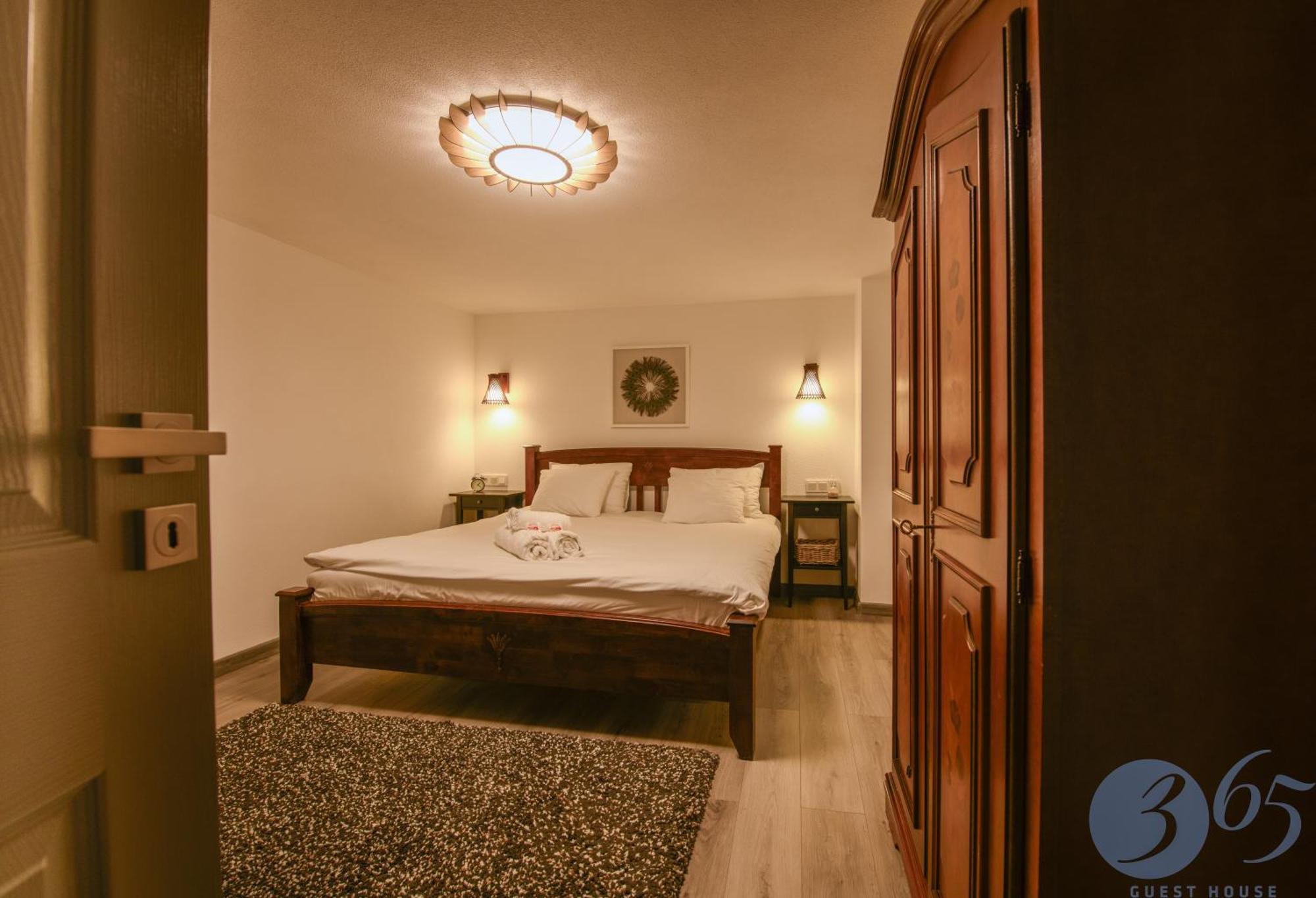 365 Guest House Хунедоара Екстер'єр фото