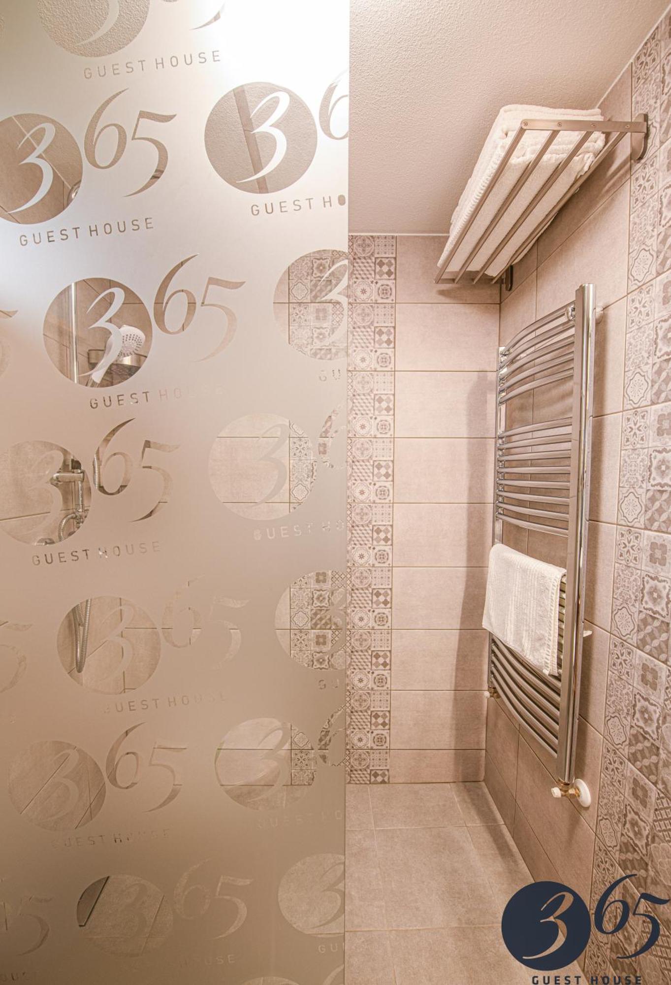 365 Guest House Хунедоара Екстер'єр фото
